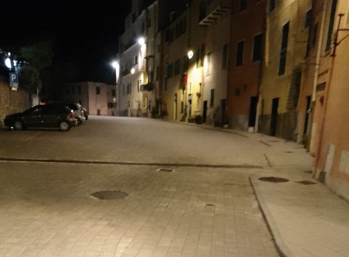 Zarbano: "Natale per tutti? No, alcuni quartieri sono al buio anche durante le feste"