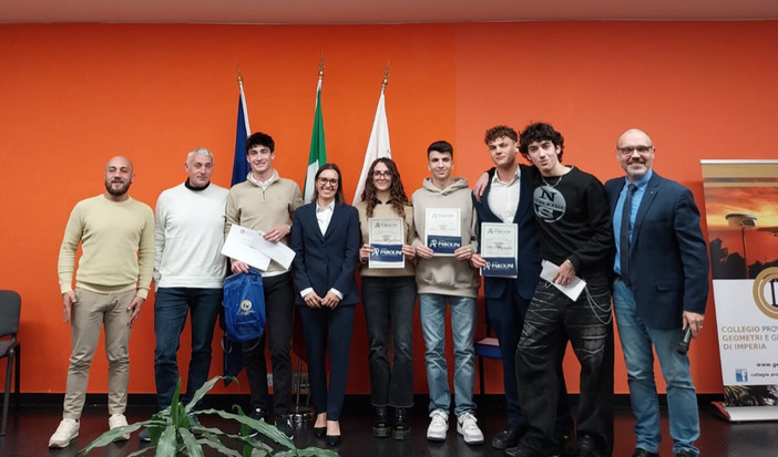 Il Ruffini di Imperia premia i migliori neodiplomati: consegnate le borse di studio al merito