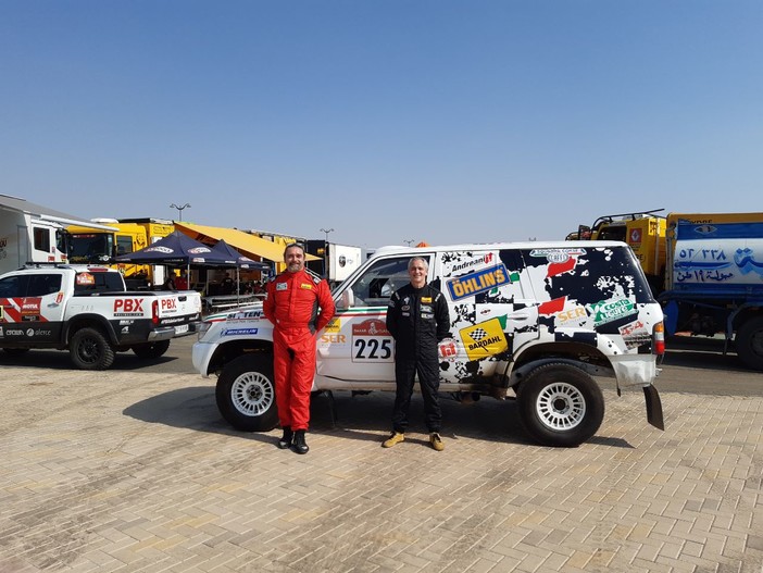 Dopo 18 anni il pilota dianese Luciano Carcheri torna alla Dakar: via al prologo, "Curioso di confrontarmi con me stesso e questo rally raid" Dopo 18 anni il pilota dianese Luciano Carcheri torna alla Dakar: via al prologo, "Curioso di confrontarmi con me stesso e questo rally raid"