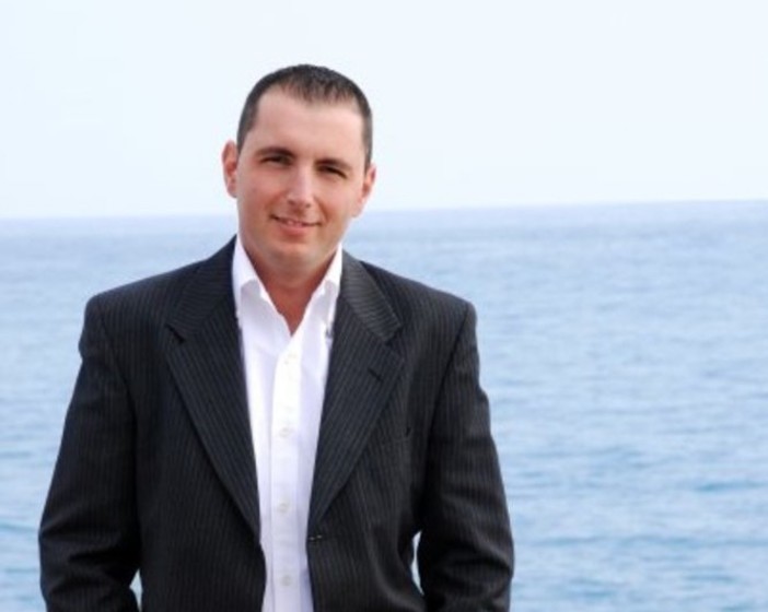 Imperia, nuovo Cda Seris: il croupier del Casinò Paolo Petrucci presidente Imperia, nuovo Cda Seris: il croupier del Casinò Paolo Petrucci presidente