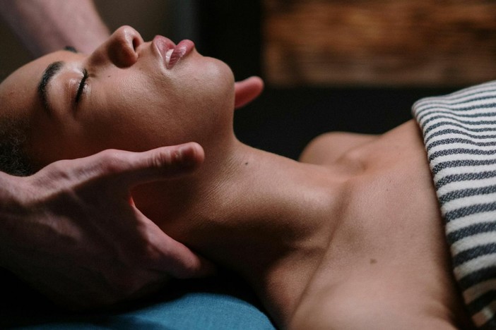 La Pranoterapia: Eccellenza Olistica per il Tuo Benessere Fisico e Psichico