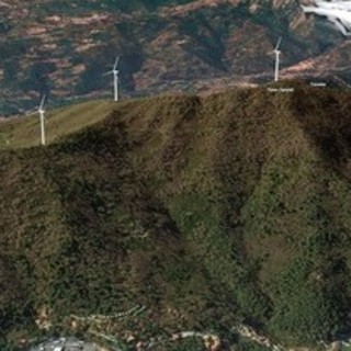 Arriva lo stop della Regione Liguria al parco eolico Monte Chiappa