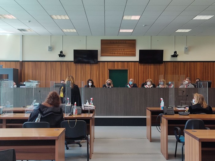 Imperia, perseguita l'educatrice del centro che lo assisteva: 28enne straniero a processo per stalking