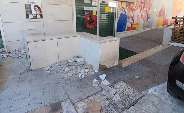 Imperia, area ex Isnardi: al via gli interventi per il ripristino della pavimentazione