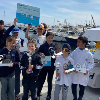 I futuri campioni della vela ospiti del Club del Mare di Diano Marina