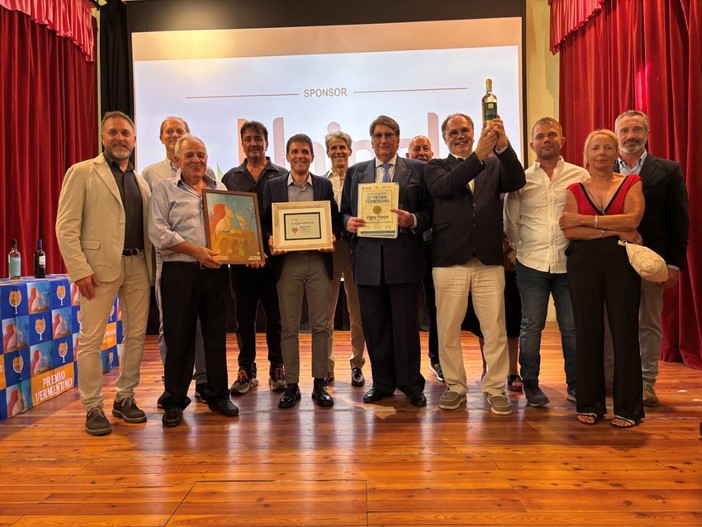 FOTONOTIZIA. Premio Vermentino a Diano Castello trionfa il Morellino alla 32ª edizione del concorso enologico FOTONOTIZIA. Premio Vermentino a Diano Castello trionfa il Morellino alla 32ª edizione del concorso enologico