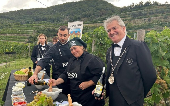 'Le Notti del Vino', accende Costa Bacelega: una serata tra degustazioni, tradizione e musica