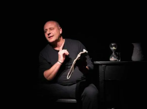 Spettacolo di Renato Donati alla Casa del Popolo di Imperia Spettacolo di Renato Donati alla Casa del Popolo di Imperia