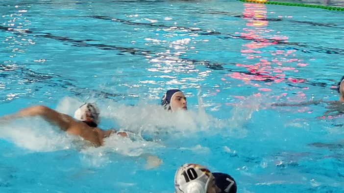 Serie B, la Rari Nantes Raineri Imperia  combatte con le unghie e con i denti, ma non basta: 2-7 per il  San Giorgio Waterpolo