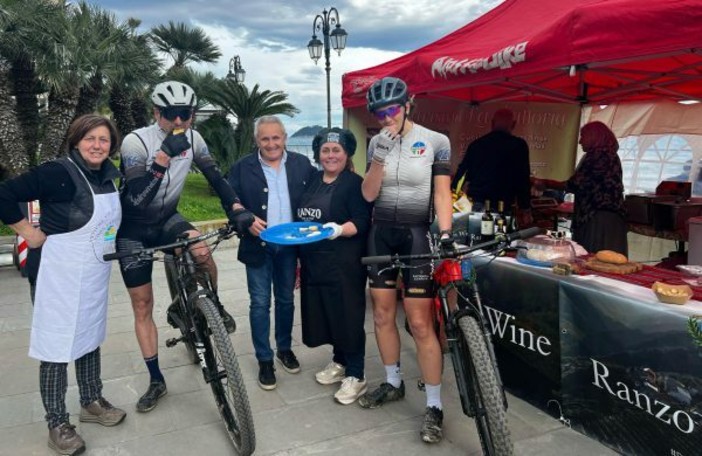 Giro d’Italia, Ranzo si fa bella per il passaggio della carovana rosa