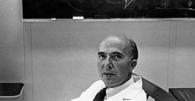 ACCADDE OGGI, 22 OTTOBRE 1983. Il Nobel per la Medicina Dulbecco torna nella “sua” città: “Orgoglioso di essere imperiese, anzi portorino” ACCADDE OGGI, 22 OTTOBRE 1983. Il Nobel per la Medicina Dulbecco torna nella “sua” città: “Orgoglioso di essere imperiese, anzi portorino”
