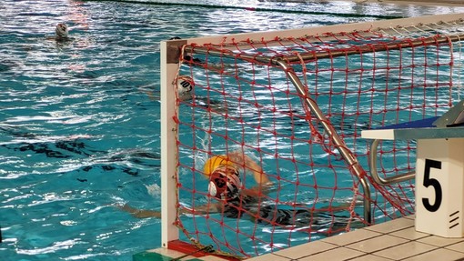Pallanuoto serie B femminile, Rari Nantes Imperia Raineri ancora sconfitta: Camogli vince 10-7