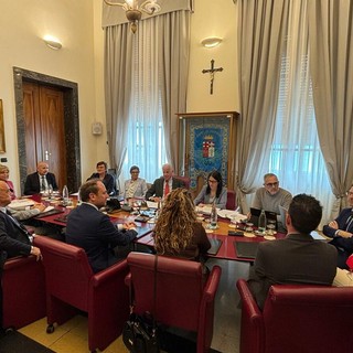 Sanità, i sindaci dell’Imperiese contro l’accorpamento del 118