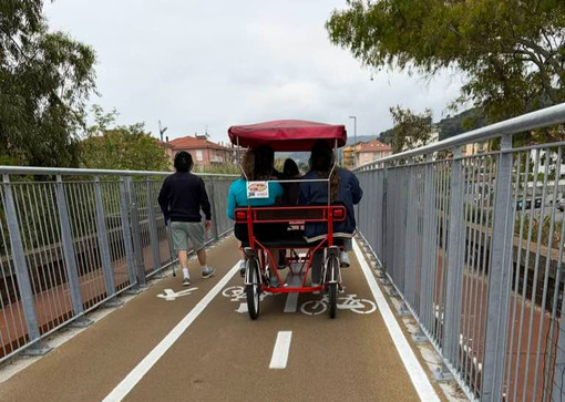 Nel Dianese pista ciclabile troppo stretta e i risciò diventano un pericolo per pedoni e ciclisti