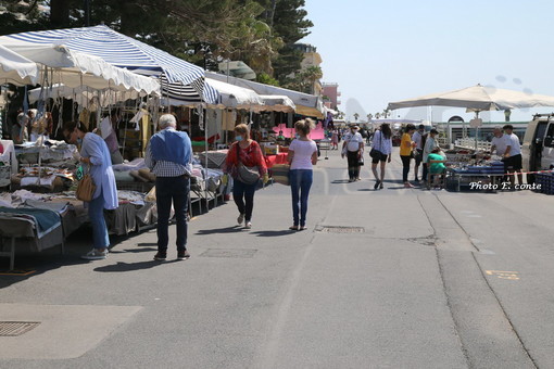 Il mercato di Bordighera, ieri