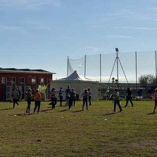 Quando il Rugby fa rima con gentilezza, le classi quinte di via Gibelli protagoniste al campo “Pino Valle”