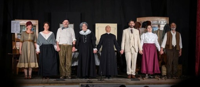 "Teatro sotto le stelle": al Ballo di Gorleri arriva la commedia dialettale "Cacelotti e Ciantafurche. L'unificasion du Portu e d'Ineia"