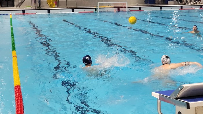 Pallanuoto serie B. Rari Nantes Imperia Raineri pareggia 10-10 a Novara: secondo risultato utile consecutivo