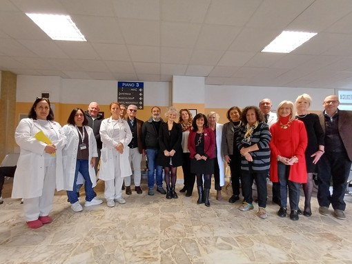 Imperia, al reparto di Ginecologia e Ostetricia dell’Ospedale un tributo alla dottoressa Glorio