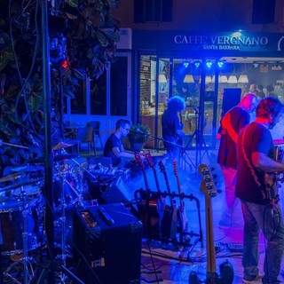 Torna la grande musica a Borgo Marina: al Santa Barbara Caffè Vergnano concerto live con gli Shine - Pink Floyd tribute band