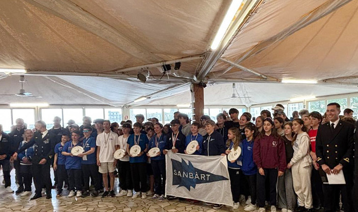 Il Club Nautico San Bartolomeo al Mare vince alla I Nazionale RS Feva di Livorno