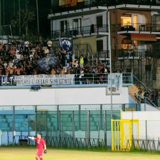 IL PUNTO. E lo chiamano ancora “calcio d’agosto”: Sanremese-Imperia, un derby vero