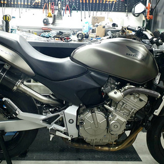 Modificare una Honda Hornet 600 oggi: cosa ha senso aggiornare davvero