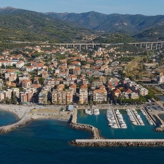 San Bartolomeo al Mare, disabile e solo: il dramma di un cinquantenne al quale Rivieracqua ha chiuso i rubinetti