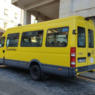 Il Comune di Imperia taglia le risorse per il trasporto scolastico