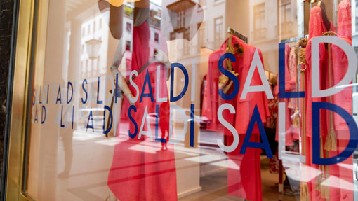 Si pensa già ai saldi invernali, si partirà sabato 4 gennaio Si pensa già ai saldi invernali, si partirà sabato 4 gennaio