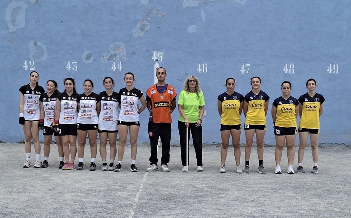 Balùn femminile, a Diano Castello la prima sfida scudetto tra Amici del Castello e San Leonardo Balùn femminile, a Diano Castello la prima sfida scudetto tra Amici del Castello e San Leonardo