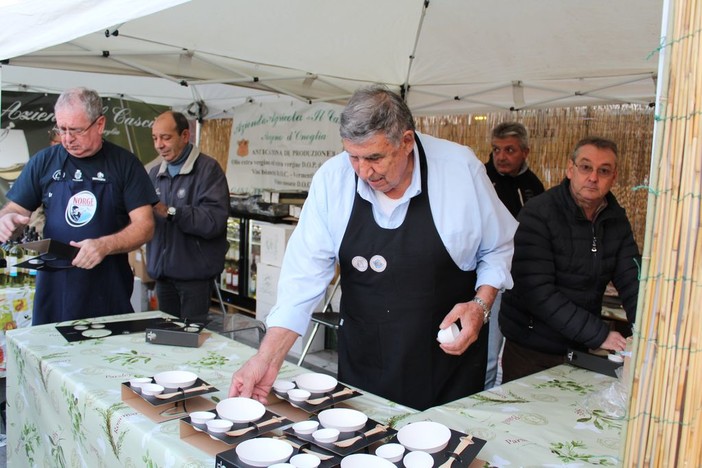 IL PERSONAGGIO. Sergio Lanteri, l’anima di Oneglia: premiato dall’Accademia della Cucina Italiana IL PERSONAGGIO. Sergio Lanteri, l’anima di Oneglia: premiato dall’Accademia della Cucina Italiana