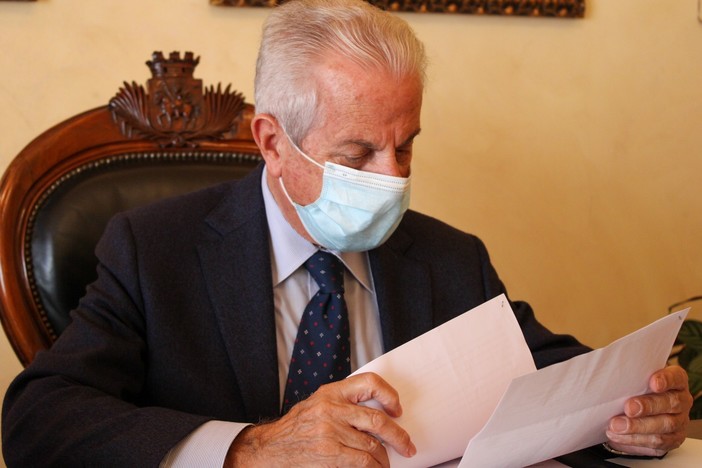 Obbligo mascherina, l'appello del sindaco di Imperia Scajola: &quot;Osservate in maniera scrupolosa le disposizioni&quot;
