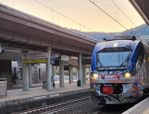 Mobilità, Imperia guarda al futuro: una stazione sempre più a misura di ciclista