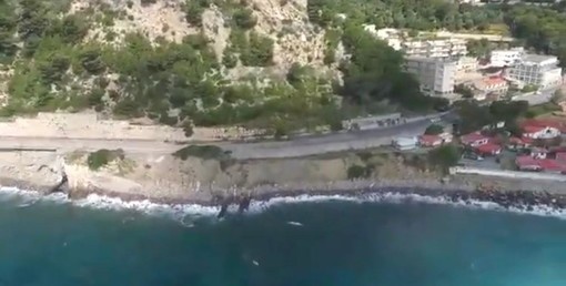 Diano Marina: prevista il 29 giugno la riapertura dell'incompiuta, Chiappori è fiducioso, ma sul fronte sicurezza chiede l'impegno di Provincia, Regione e Anas (Video) Diano Marina: prevista il 29 giugno la riapertura dell'incompiuta, Chiappori è fiducioso, ma sul fronte sicurezza chiede l'impegno di Provincia, Regione e Anas (Video)