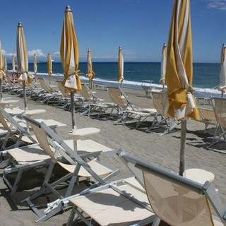 Concessioni balneari, intesa raggiunta nel Governo: accordo sugli indennizzi ma con decreti attuativi Concessioni balneari, intesa raggiunta nel Governo: accordo sugli indennizzi ma con decreti attuativi