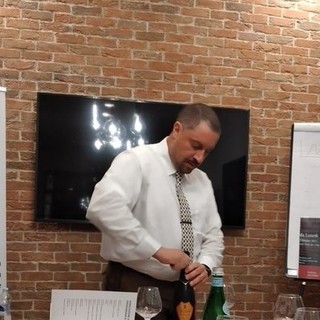 Imperia brinda ai 'saperi': ritorna il corso per sommelier