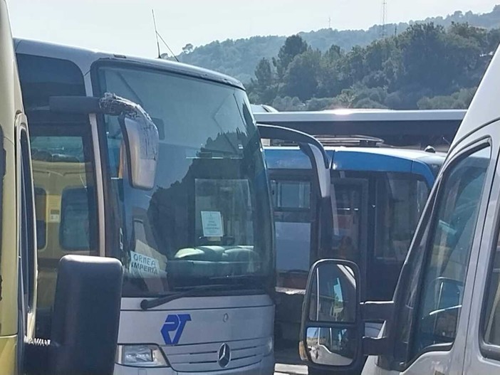 Caso Riviera Trasporti, manutenzione carente e falsi documenti: i nomi dei 4 dipendenti indagati oltre all'amministratore Nicoletta Cristiani Caso Riviera Trasporti, manutenzione carente e falsi documenti: i nomi dei 4 dipendenti indagati oltre all'amministratore Nicoletta Cristiani