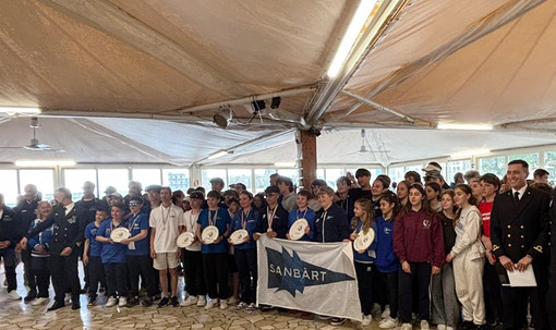 Il Club Nautico San Bartolomeo al Mare vince alla I Nazionale RS Feva di Livorno