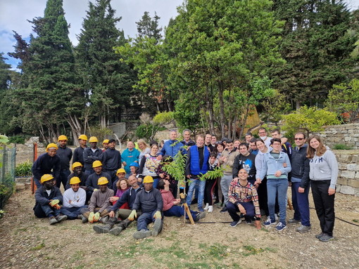 Imperia, un sentiero per l'inclusione sociale: con SEI-CPT, Jobel e Isah obiettivo raggiunto Imperia, un sentiero per l'inclusione sociale: con SEI-CPT, Jobel e Isah obiettivo raggiunto