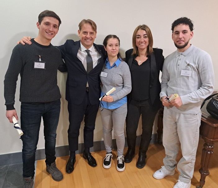 Tre studenti del Vieusseux premiati in Regione per i loro scritti sul 'Giorno del Ricordo' Tre studenti del Vieusseux premiati in Regione per i loro scritti sul 'Giorno del Ricordo'