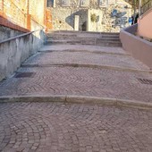 Salita Frati Minimi, marcia indietro del Comune sui gradoni: saranno modificati per consentire il passaggio di passeggini e carrozzine Salita Frati Minimi, marcia indietro del Comune sui gradoni: saranno modificati per consentire il passaggio di passeggini e carrozzine
