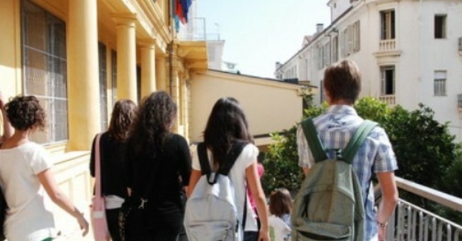 Prove Invalsi, gli studenti liguri peggiorano in italiano e matematica: i risultati restano sotto i livelli pre-pandemia Prove Invalsi, gli studenti liguri peggiorano in italiano e matematica: i risultati restano sotto i livelli pre-pandemia