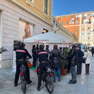 Festival di Sanremo: in via Matteotti anche lo stand dei Carabinieri, una finestra dell'Arma sulla kermesse