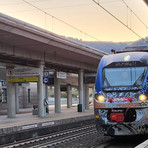 Tuoni e lampi, il maltempo crea disagi: circolazione ferroviaria sospesa a Ponente Tuoni e lampi, il maltempo crea disagi: circolazione ferroviaria sospesa a Ponente