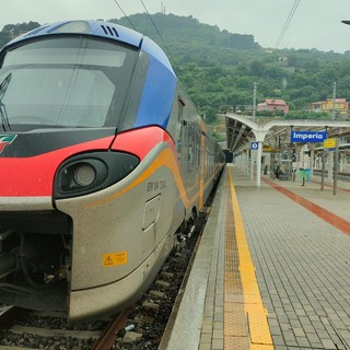 E’ stato rinviato al 23 maggio lo sciopero dei treni previsto per sabato