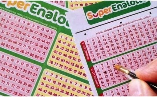 SuperEnalotto, Imperia baciata dalla fortuna: centrato un &quot;5&quot; da 45mila euro