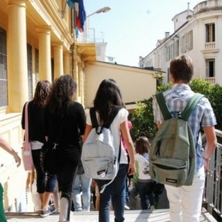 Prove Invalsi, gli studenti liguri peggiorano in italiano e matematica: i risultati restano sotto i livelli pre-pandemia