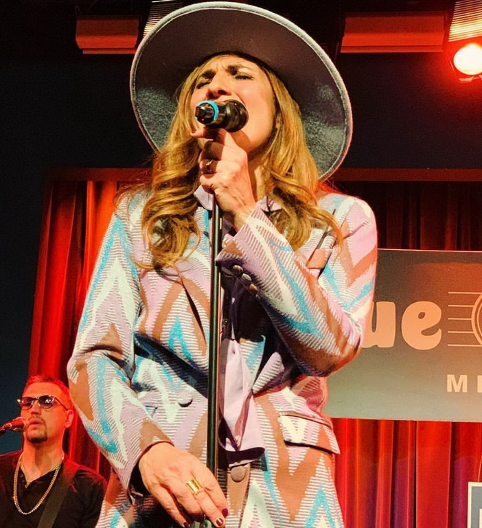 Intervista a Simona Bencini dei Dirotta Su Cuba oggi su Radio Onda Ligure 101 Intervista a Simona Bencini dei Dirotta Su Cuba oggi su Radio Onda Ligure 101