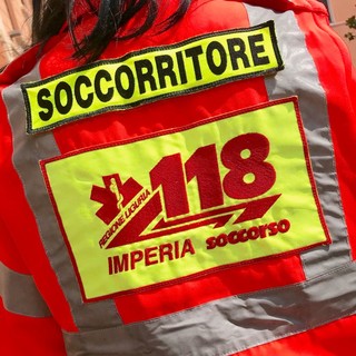 Dolcedo: scontro tra auto e scooter, ferita una donna Dolcedo: scontro tra auto e scooter, ferita una donna
